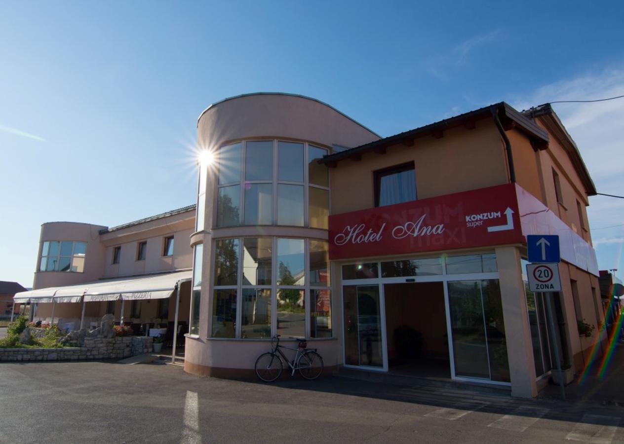 Hotel Ana Gospić Dış mekan fotoğraf