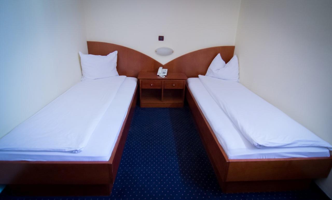 Hotel Ana Gospić Dış mekan fotoğraf